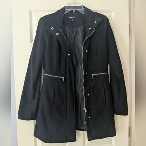 Women's Black Trench Coat With Silver Details And Functioning Pockets